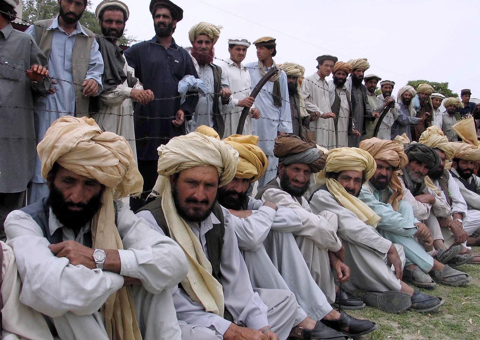 Таджики кто по религии. Пуштуны талибы. Афганистан талибы пуштуны. Пакистан пуштуны и афганцы.