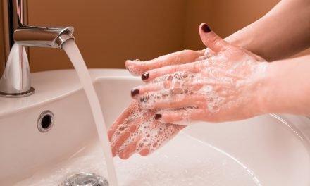 ٹوائلٹ استعمال کرنے کے بعد مرد زیادہ تعداد میں ہاتھ دھوتے ہیں کہ خواتین؟