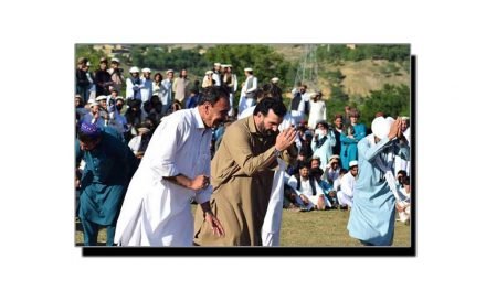 پشتون ثقافت کی دم توڑتی روایات